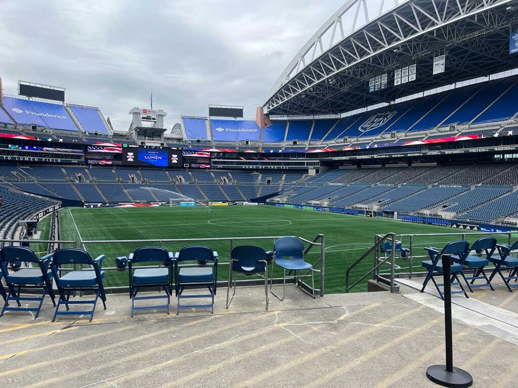 lumen field screen install 3